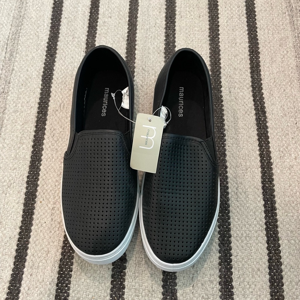 NWT Black slip on sneakers - size 9